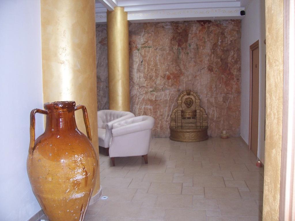 Hotel Madonna Delle Grazie Ceglie Messapica Dış mekan fotoğraf